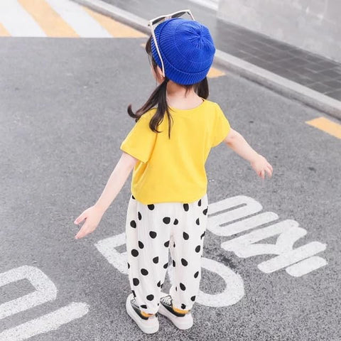 Girl's Cartoon T-shirt & Capri Set