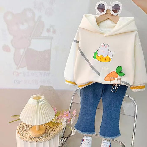 Full Sleeve Bunny Print Sweatshirt Hoodie and Denim Jeans with Frayed Hem for Girls