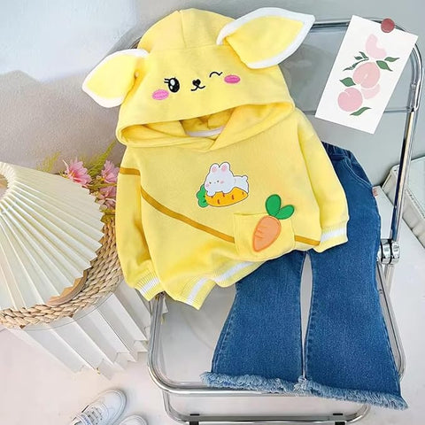 Full Sleeve Bunny Print Sweatshirt Hoodie and Denim Jeans with Frayed Hem for Girls