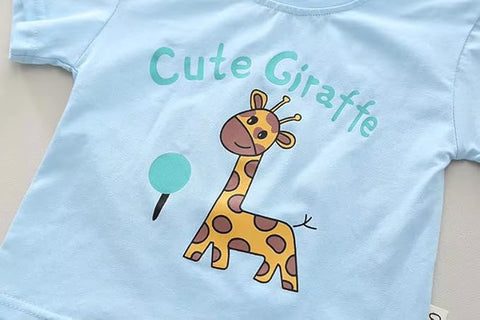 Kids Giraffe Print T-shirt & Short Set With Crossbody Bag