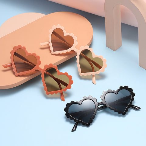 🌈 Love Heart Sunglasses for Kids (Ages 2-10) - Spread Love and Style Under the Sun! 💖