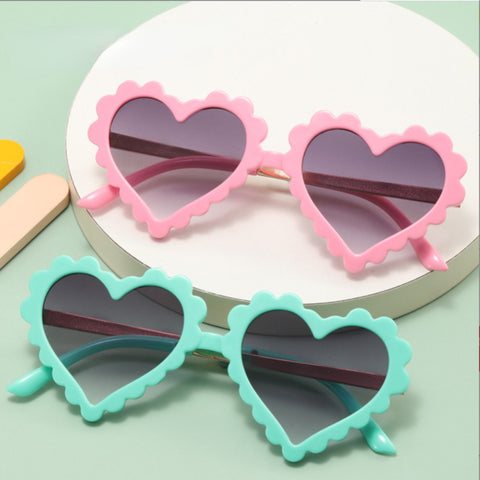 🌈 Love Heart Sunglasses for Kids (Ages 2-10) - Spread Love and Style Under the Sun! 💖