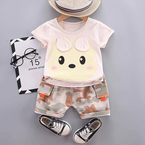 Cartoon Print T-shirt & Camo Shorts Set for Kids